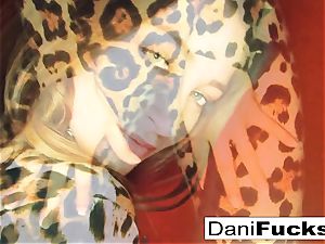 Dani Daniels frigs her cock-squeezing humid slit